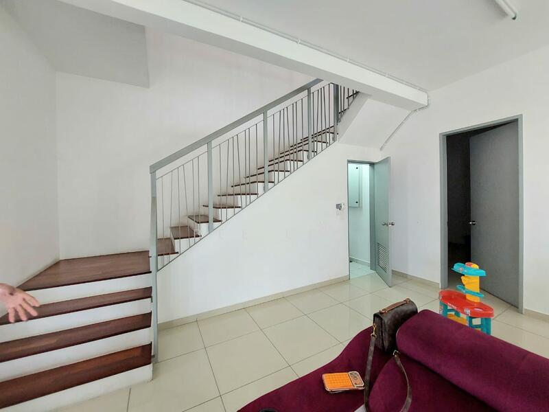 Cluster House for Rent in Seksyen U13 (Setia Alam) - Bee Lee - Living Room - PropertyGuru.com.my