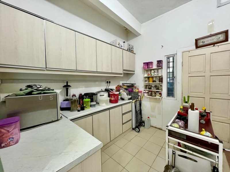 Rumah Teres 2 Tingkat untuk Dijual di Ampang Jaya (Ampang) - Uswani Mazuwan - Kitchen - PropertyGuru.com.my
