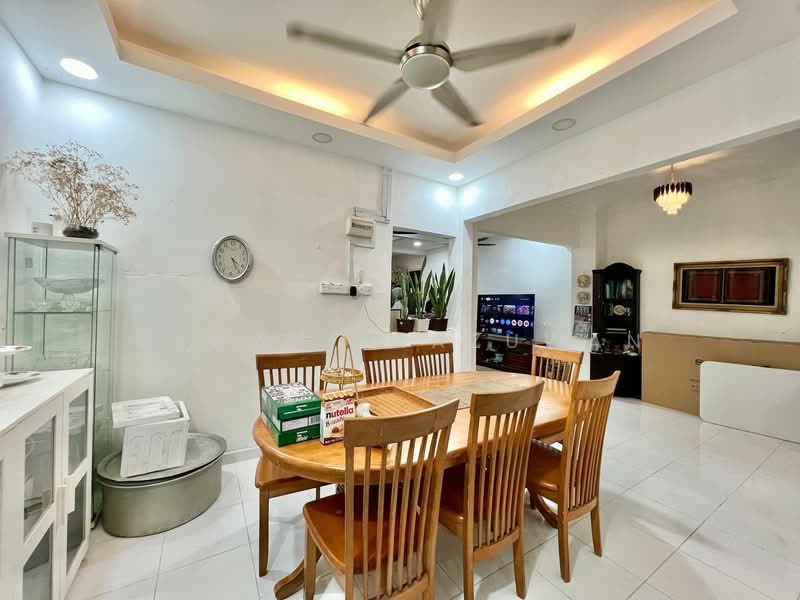 Rumah Teres 2 Tingkat untuk Dijual di Ampang Jaya (Ampang) - Uswani Mazuwan - Dining Room - PropertyGuru.com.my