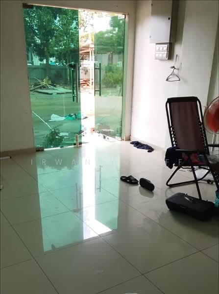 Detached Factory for Sale in Senawang (Negeri Sembilan) - Irwan Yusoff - Entrance - PropertyGuru.com.my