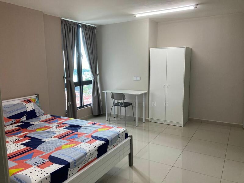 Option 2: Master Bedroom