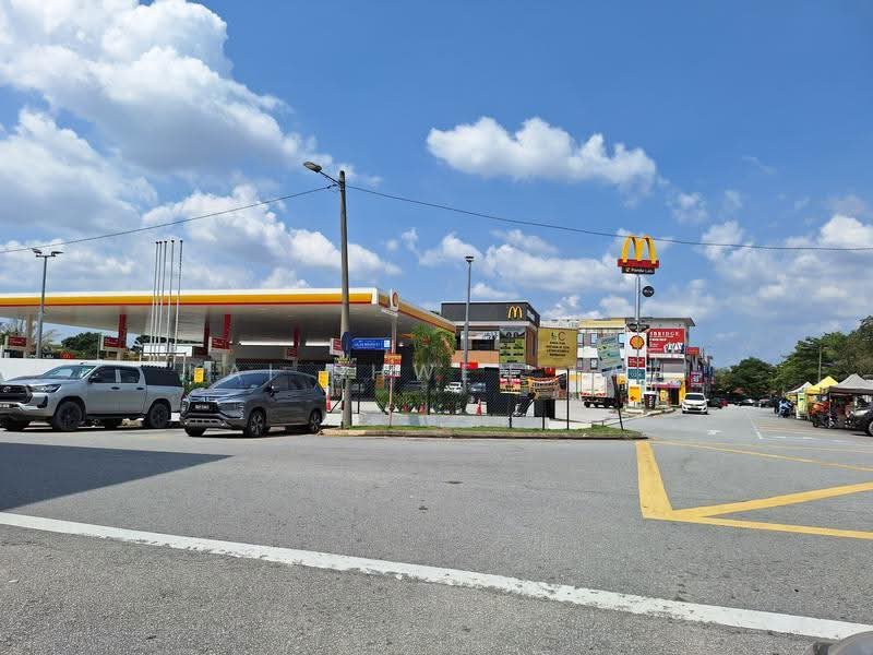 Shop / Office for Sale in Saujana Utama (Selangor) - Kai Shwen Lai - Exterior - PropertyGuru.com.my