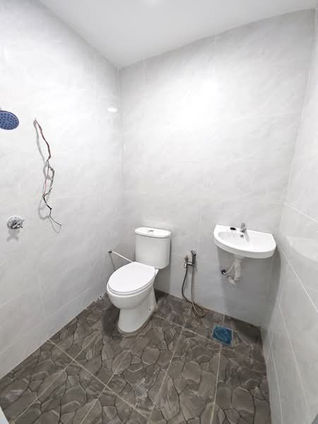 1-storey Terraced House for Sale in Taman Universiti (Skudai) - Ben Nyeow - Bathroom - PropertyGuru.com.my