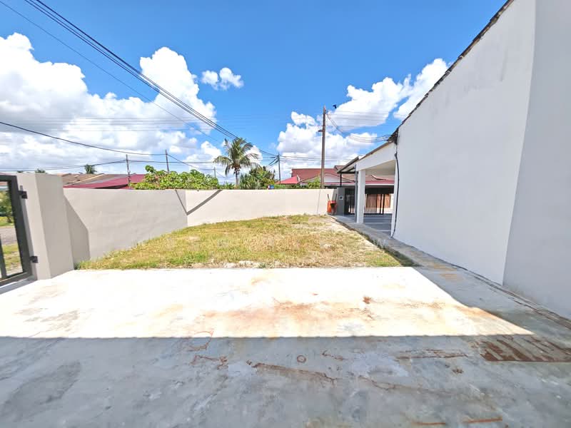 1-storey Terraced House for Sale in Taman Universiti (Skudai) - Ben Nyeow - Exterior - PropertyGuru.com.my