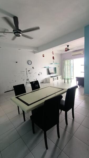 Option 4: Dining Room