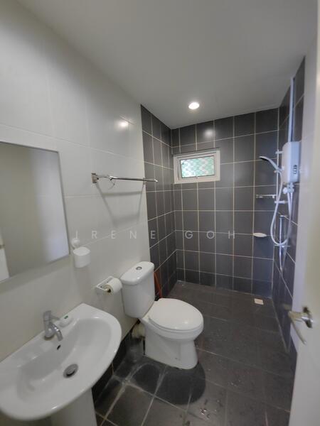 Condominium for Rent at 10 Island Resort - Irene Goh - Bathroom - PropertyGuru.com.my