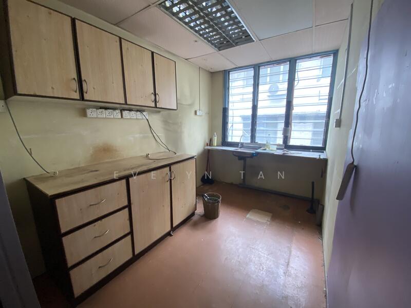 Shop / Office for Rent in Subang Jaya (Selangor) - Evelyn Tan - Kitchen - PropertyGuru.com.my
