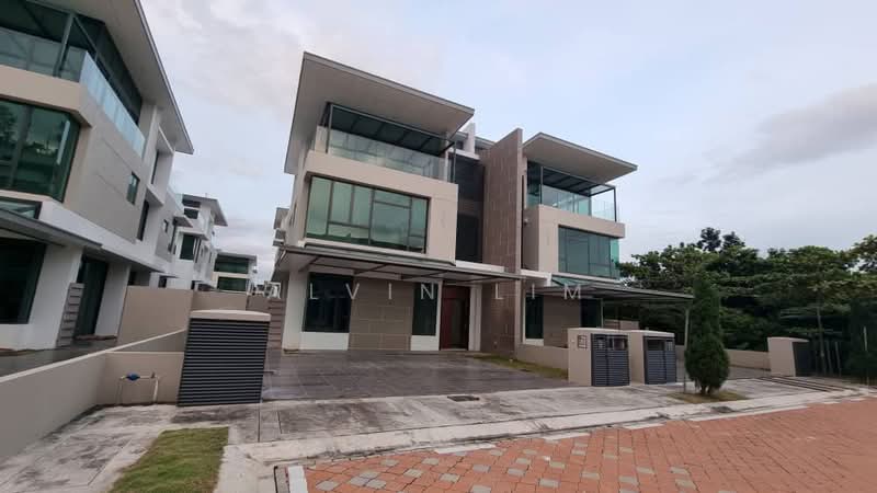Semi-Detached House for Sale in Subang Jaya (Selangor) - Alvin Lim - Exterior - PropertyGuru.com.my