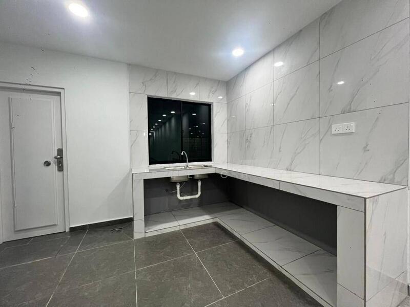 For Sale - Jalan Lanjut 10, Desa Cemerlang