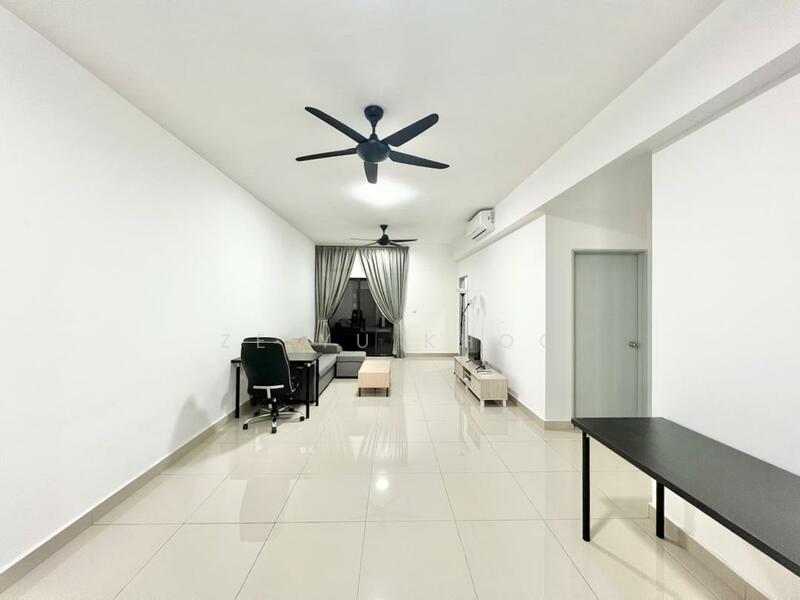 Condominium for Rent at Residensi Bukit Palma 1 (Palm Hill Residence 1) - Ze Yu Khoo - Living Room - PropertyGuru.com.my