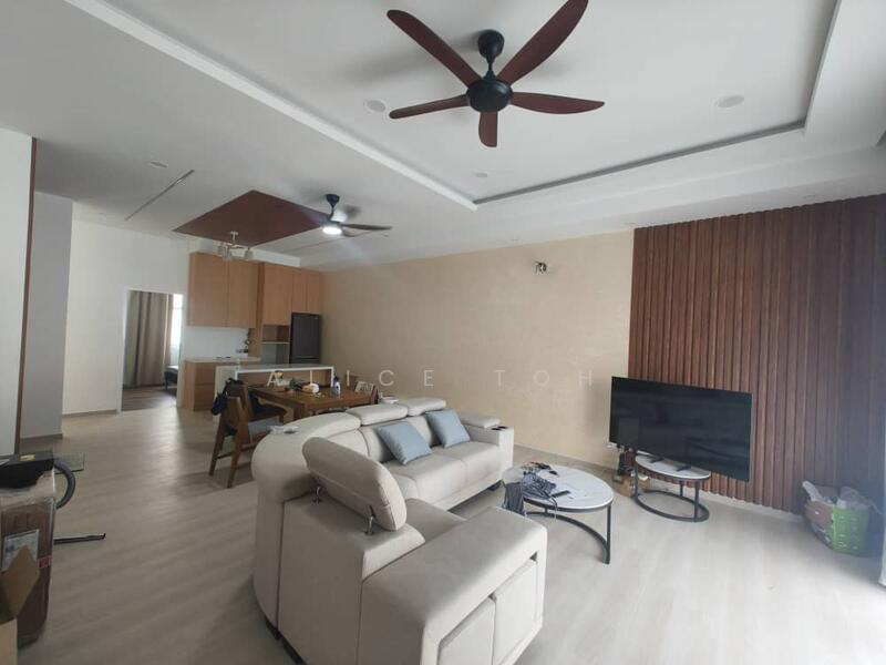 Desborough @ Eco Botanic untuk Untuk Dijual - RM 1,200,000, Feb 2026 - Living Room - PropertyGuru.com.my