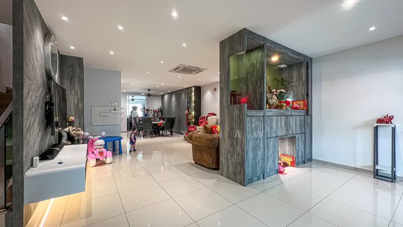 2-storey Terraced House for Sale in Bandar Sri Damansara (Selangor) - Alex Haw - Living Room - PropertyGuru.com.my