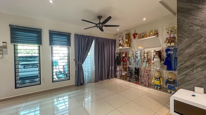 2-storey Terraced House for Sale in Bandar Sri Damansara (Selangor) - Alex Haw - Living Room - PropertyGuru.com.my