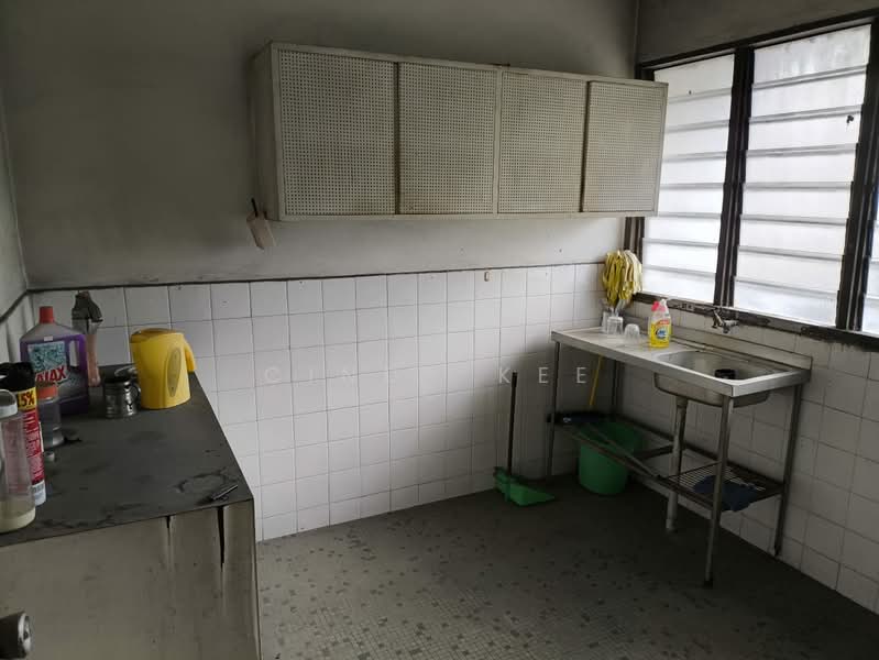 Kampung Tunku untuk Untuk Dijual - RM 849,000, Mac 2026 - Kitchen - PropertyGuru.com.my