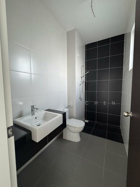 Rumah Teres 2 Tingkat untuk Dijual di Iskandar Puteri (Nusajaya) (Johor) - Yap Sin Chen - Bathroom - PropertyGuru.com.my