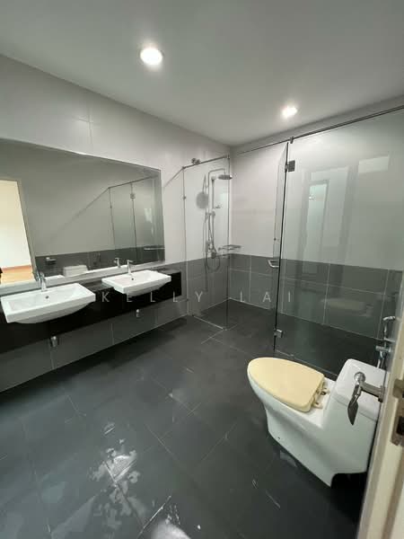 Terraced House for Sale in Batu Caves (Selangor) - Kelly Lai - Bathroom - PropertyGuru.com.my