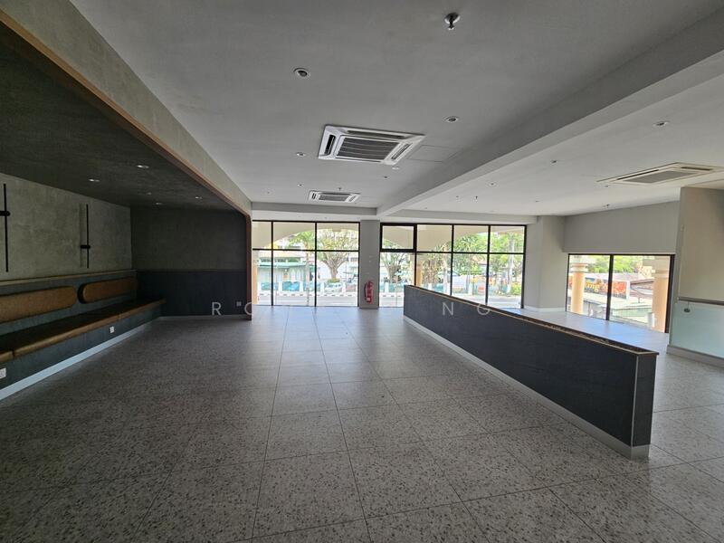 Commercial Shop Batu Feringghi untuk Untuk Disewa - RM 14,000 /bulan, Apr 2026 - Interior - PropertyGuru.com.my