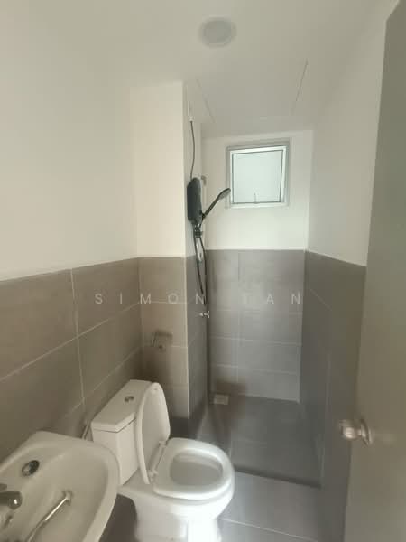 Servis Apartment untuk Disewa di Prestige Residence - Simon Tan - Bathroom - PropertyGuru.com.my