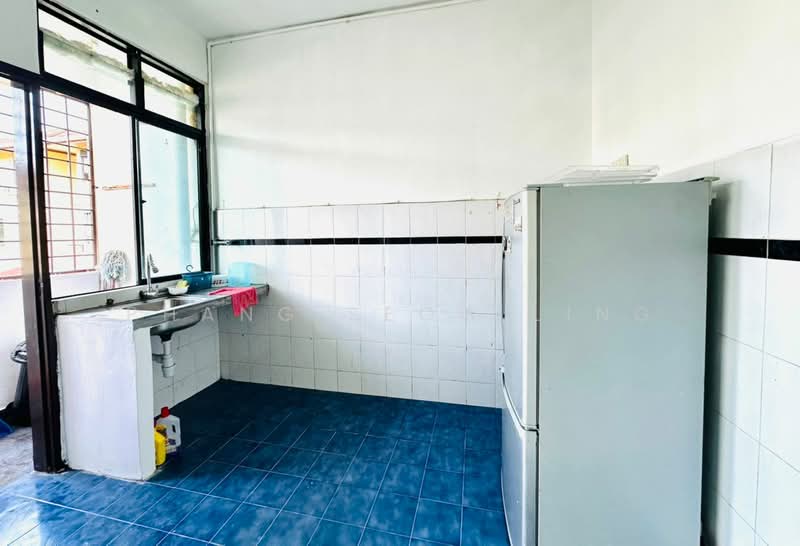 Taman Kesidang Seksyen 2 untuk Untuk Disewa - RM 750 /bulan, Feb 2026 - Kitchen - PropertyGuru.com.my