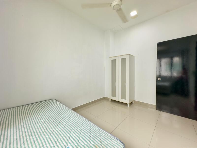 3-storey Terraced House for Sale in Setia Utama (Setia Alam) - Eda Zainal - PropertyGuru.com.my