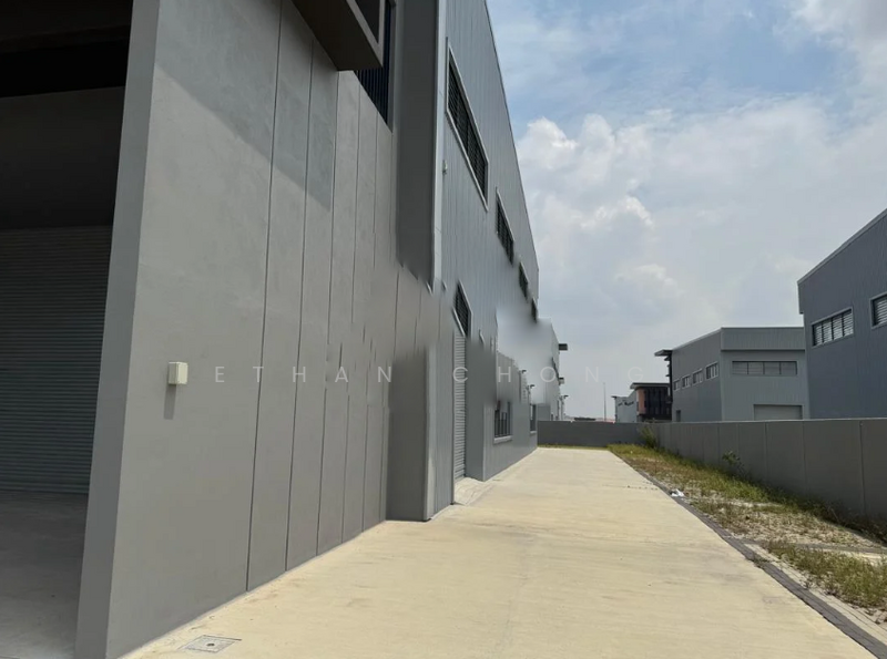 Factory for Rent in Sungai Buloh (Selangor) - Ethan Chong - Exterior - PropertyGuru.com.my