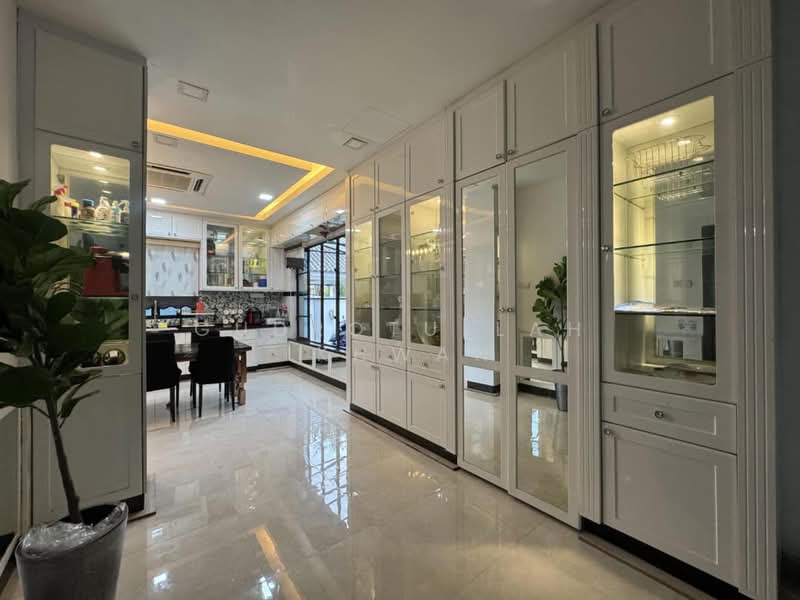 Bungalow for Sale in Country Heights (Kajang) - Gudrotullah Ikhwan - Kitchen - PropertyGuru.com.my