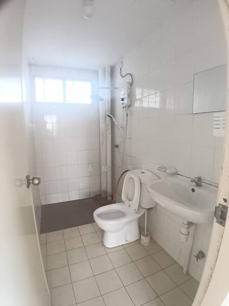 Apartment for Rent at Seri Jati - Lian See - Bathroom - PropertyGuru.com.my