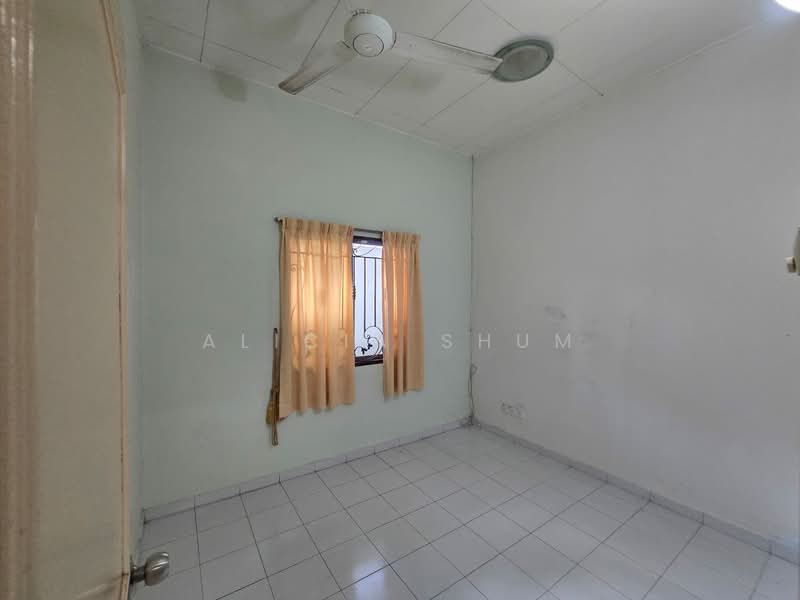 1.5-storey Terraced House for Rent in Taman Puteri Wangsa (Ulu Tiram) - Alicia Shum - Interior - PropertyGuru.com.my