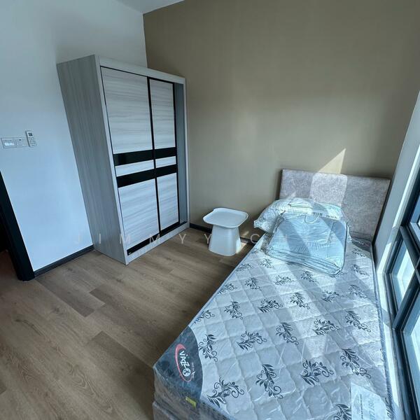 For Rent - Sapphire On The Park