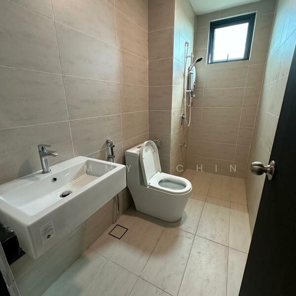 For Rent - Sapphire On The Park