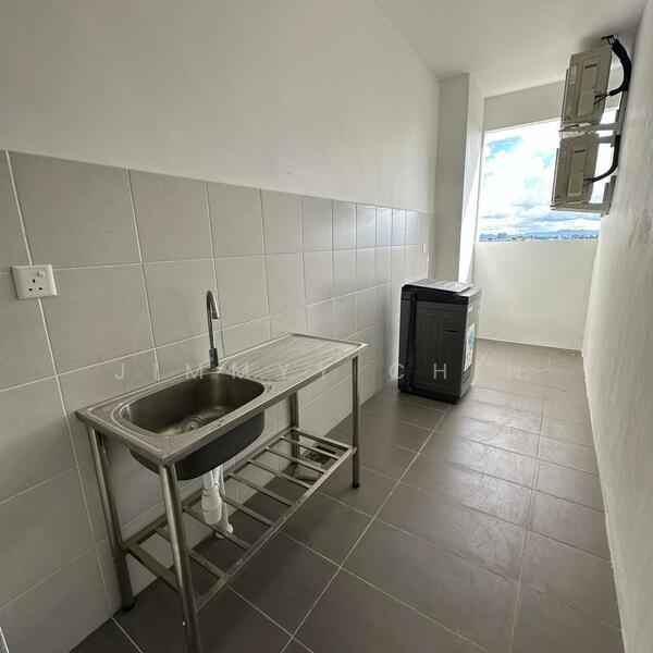 For Rent - Sapphire On The Park