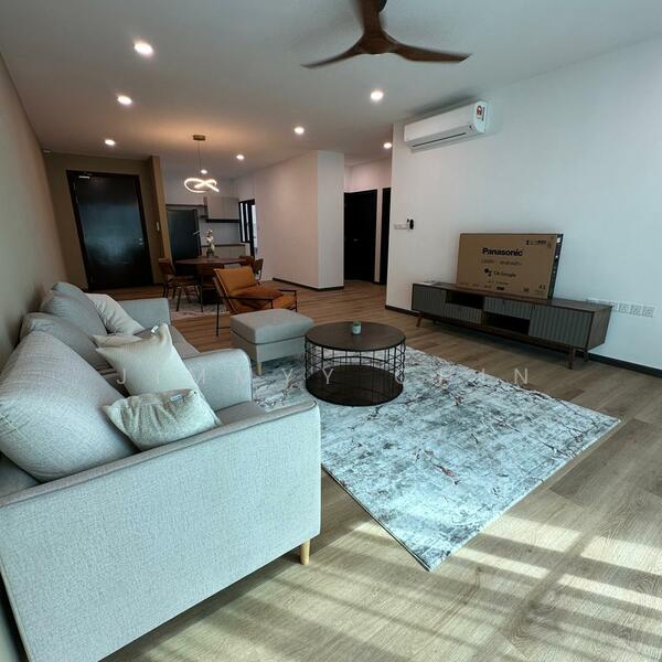 For Rent - Sapphire On The Park