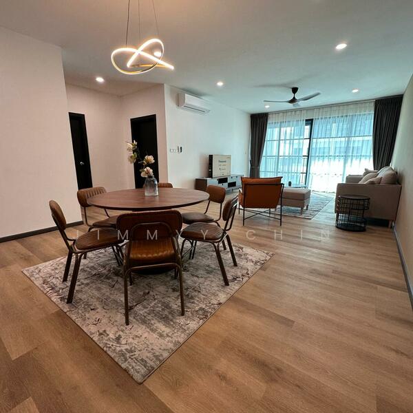 For Rent - Sapphire On The Park