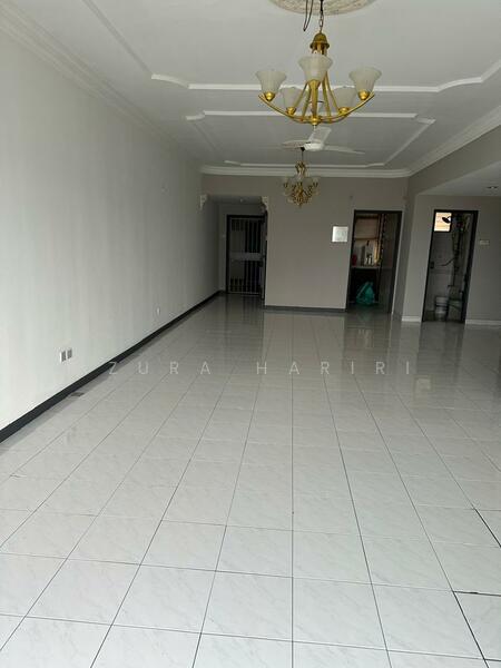 Kondominium untuk Dijual di Duta Ria - Azura Hariri - Living Room - PropertyGuru.com.my