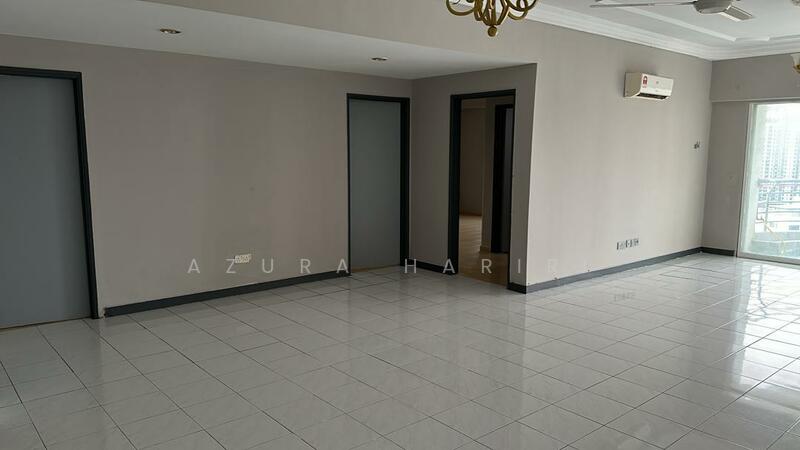 Kondominium untuk Dijual di Duta Ria - Azura Hariri - Living Room - PropertyGuru.com.my
