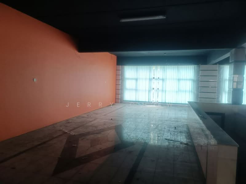 Shop for Rent in Station 18 (Ipoh) - Jerry Chow - Interior - PropertyGuru.com.my