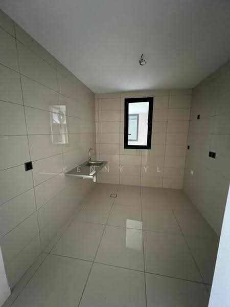 Kondominium untuk Dijual di Duta Park Residences - Kenny YL - Kitchen - PropertyGuru.com.my