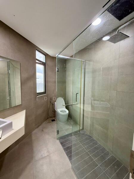 Condominium for Rent at Vivo Residential Suites - Eddy Lee - Bathroom - PropertyGuru.com.my