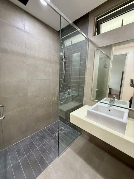 Condominium for Rent at Vivo Residential Suites - Eddy Lee - Bathroom - PropertyGuru.com.my