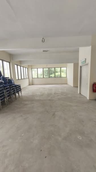 Shop / Office for Rent in Bukit Jelutong (Shah Alam) - Khairil Anwar Sirajudin - Interior - PropertyGuru.com.my