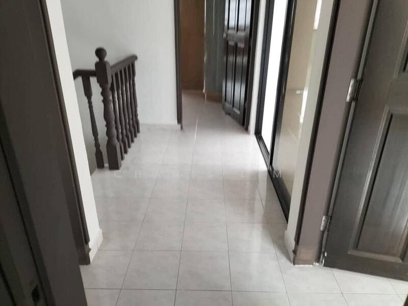 Untuk Disewa - Ros Merah