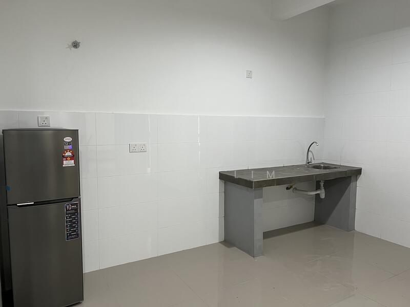 Service Residence for Rent at Serviced Residence @ The Louvre @ Country Heights - Regon Lim - Kitchen - PropertyGuru.com.my