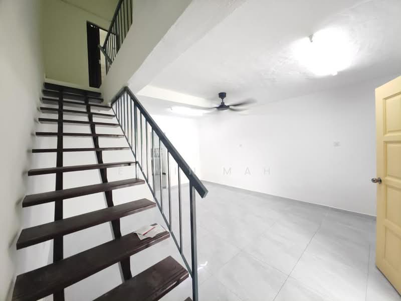 2-storey Terraced House for Sale in Rawang Perdana 1 (Rawang) - Elwin Mah - Interior - PropertyGuru.com.my