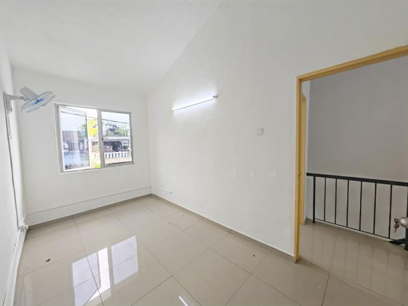 2-storey Terraced House for Sale in Rawang Perdana 1 (Rawang) - Elwin Mah - Interior - PropertyGuru.com.my