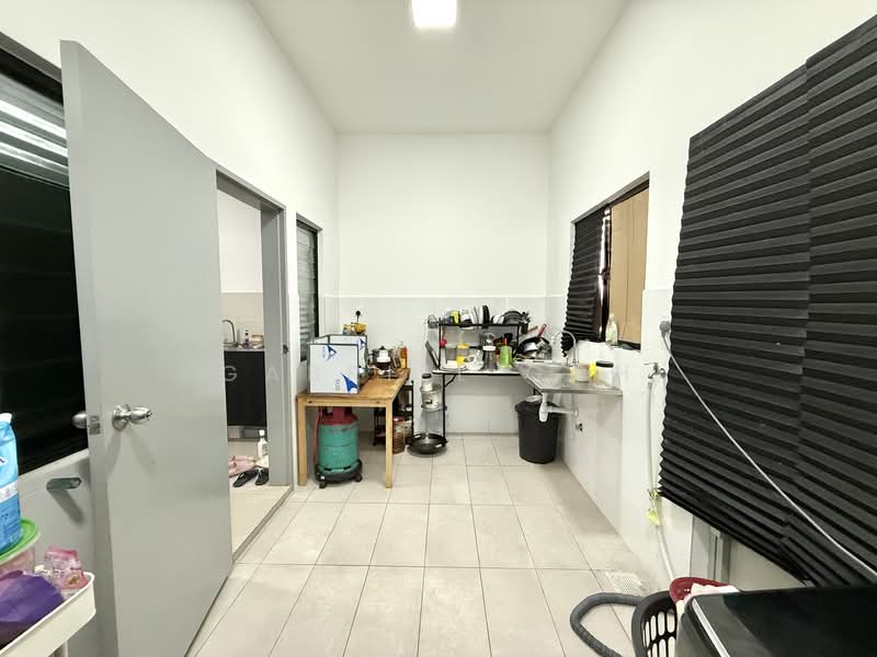 Rumah Teres 2 Tingkat untuk Disewa di Setia Utama (Setia Alam) - GABRIEL GOH - Kitchen - PropertyGuru.com.my