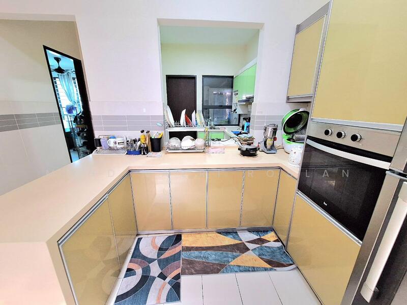 Ivy Terrace, Denai Alam untuk Untuk Dijual - RM 1,080,000, Mac 2026 - Kitchen - PropertyGuru.com.my