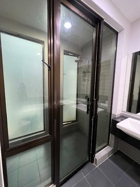 Rumah Teres untuk Dijual di Prima Selayang (Selayang) - Ryan Swe - Bathroom - PropertyGuru.com.my