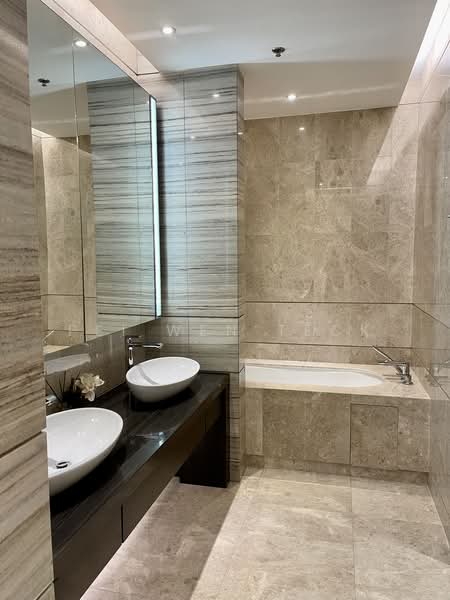 Servis Apartment untuk Disewa di The Ritz-Carlton Residences - Pei Wen Teck - Bathroom - PropertyGuru.com.my