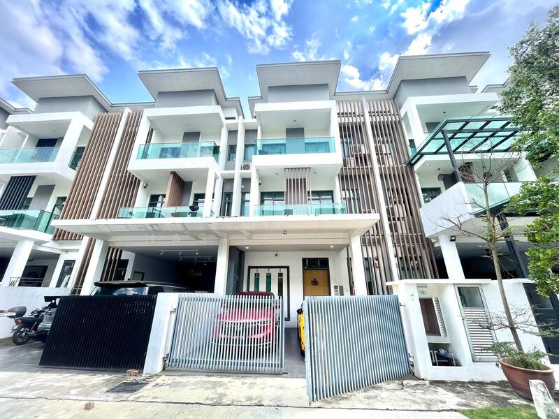 Pool Villas @ Nusaputra untuk Untuk Disewa - RM 6,000 /bulan, Feb 2026 - Exterior - PropertyGuru.com.my