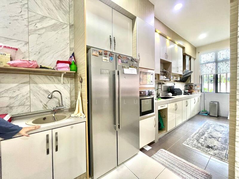 Pool Villas @ Nusaputra untuk Untuk Disewa - RM 6,000 /bulan, Feb 2026 - Kitchen - PropertyGuru.com.my